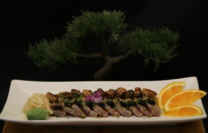 Tataki thon foie gras purée ail noir